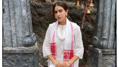 Sara Ali Khan visiting Kamakhya temple