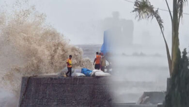 ভাৰতীয় উপমহাদেশত ভয়ংকৰ ৰূপ ধাৰণ কৰিছে ঘূৰ্ণীবতাহ ‘বিপৰ্যয়ে’