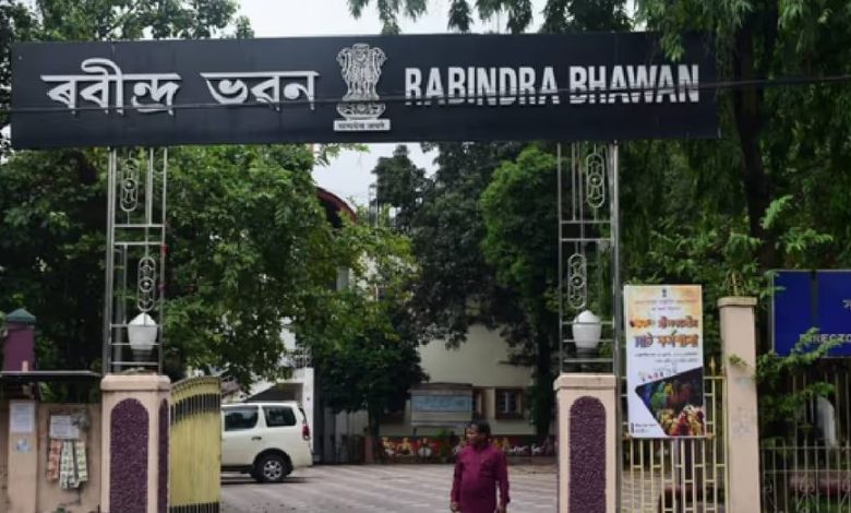 ‘মেৰামতিৰ পৰিৱৰ্তে পুনৰ নিৰ্মাণ কৰা হ’ব ৰবীন্দ্ৰ ভৱন'। ‘মেৰামতিৰ পৰিৱৰ্তে পুনৰ নিৰ্মাণ কৰা হ’ব ৰবীন্দ্ৰ ভৱন'।