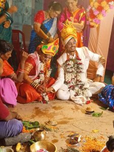 NEWLYWED COUPLE ATTENDS THEIR OWN RECEPTION VIRTUALLY AFTER INDIGO FLIGHT GETS CANCELLED